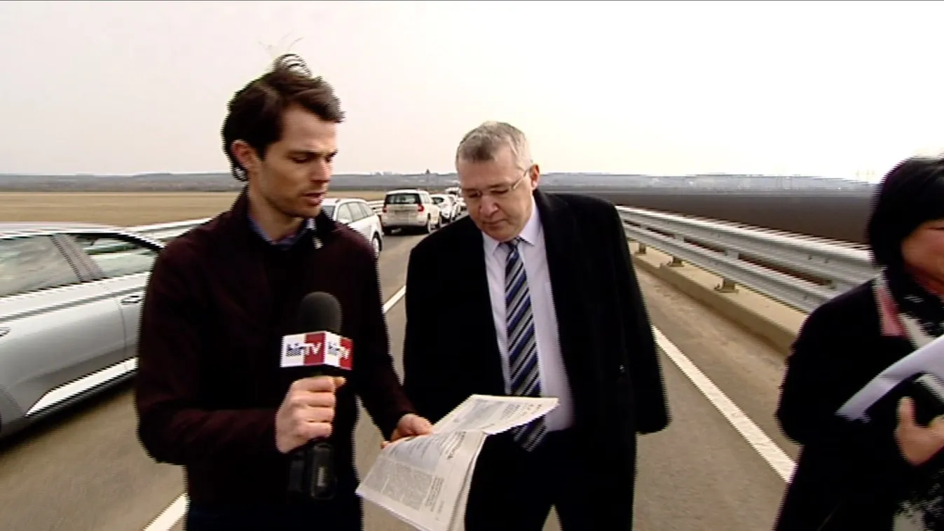 Továbbra is tagad Szabó Zsolt