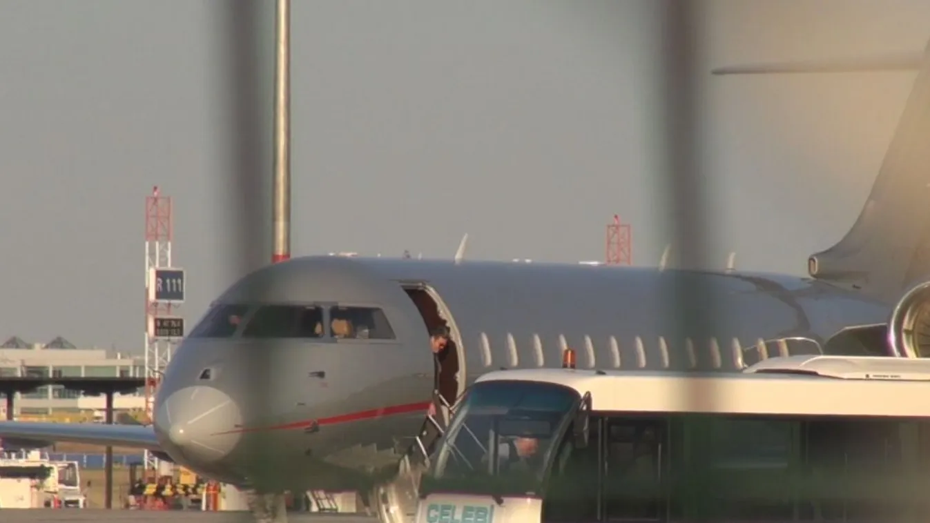 Ellenőrizetlenül költhet el százmilliárdokat a kormány