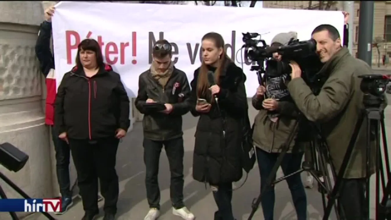 Feljelenti Kósát a DK