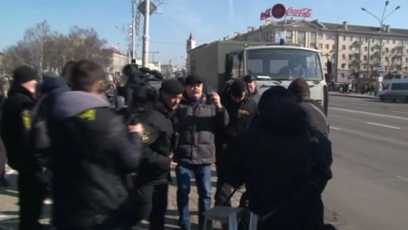 Ellenzéki tüntetőket vettek őrizetbe a szabadság napjának 100. évfordulóján