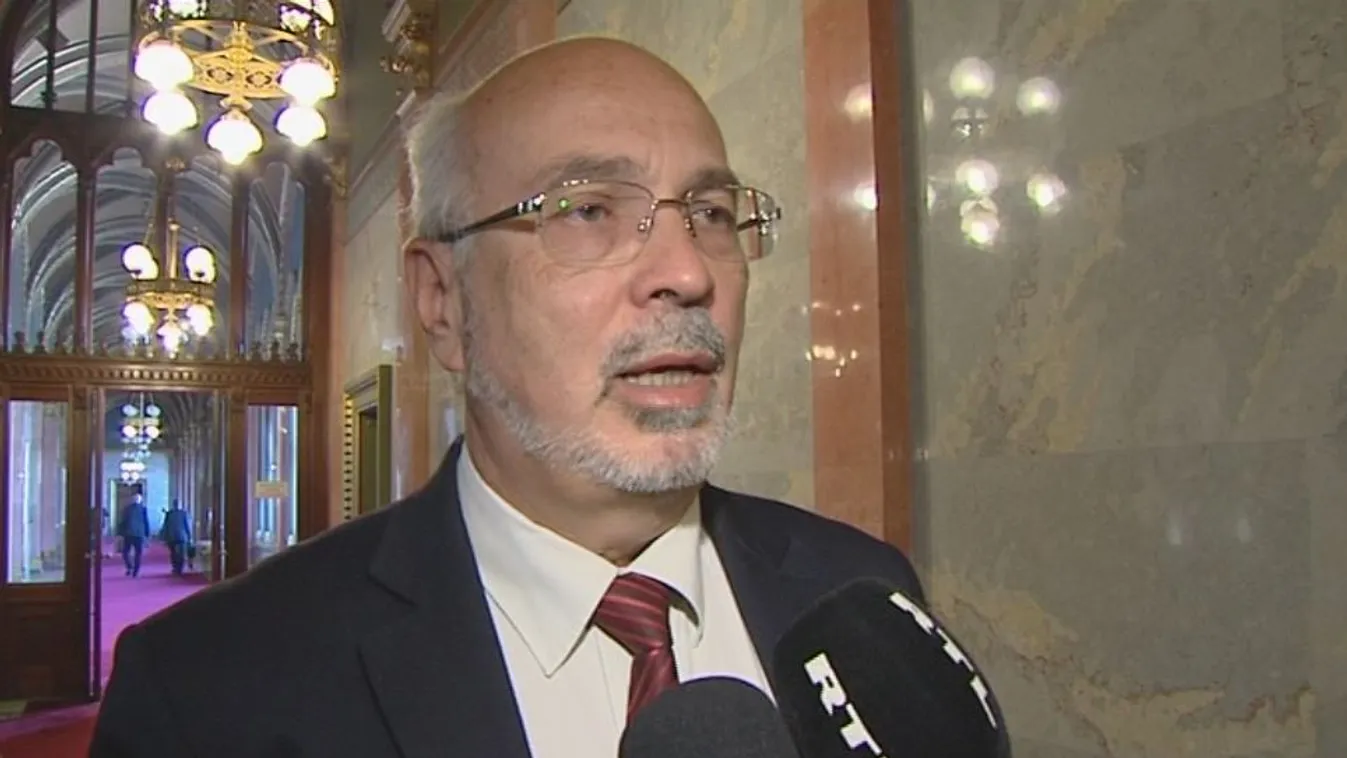 Belebukott az iskolai kampányba a fideszes