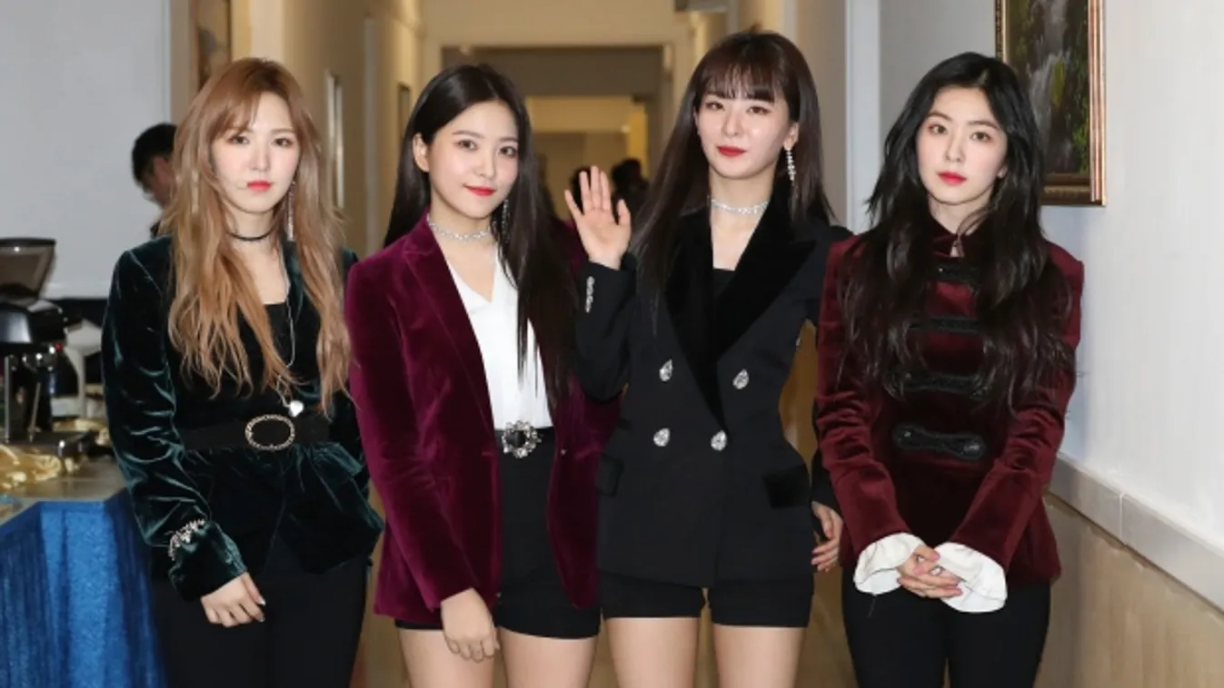 Dél-Korea legnépszerűbb lánycsapata szórakoztatta az északi diktátort