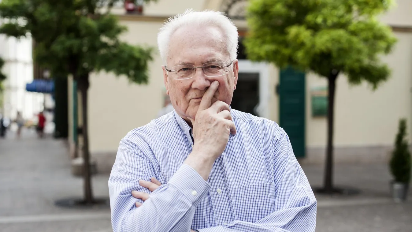 A Privátszférában Róna Péter