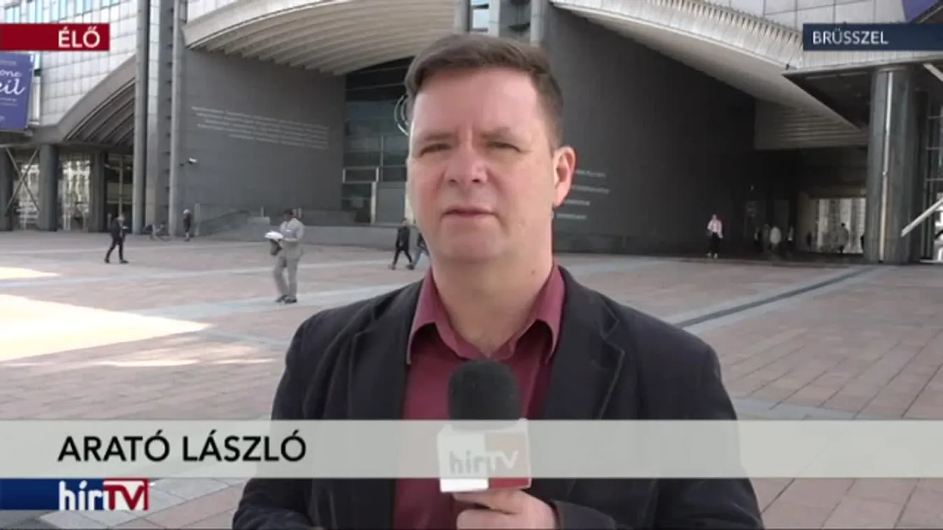 Az európai demokrácia védelmére figyelmeztetett a francia elnök