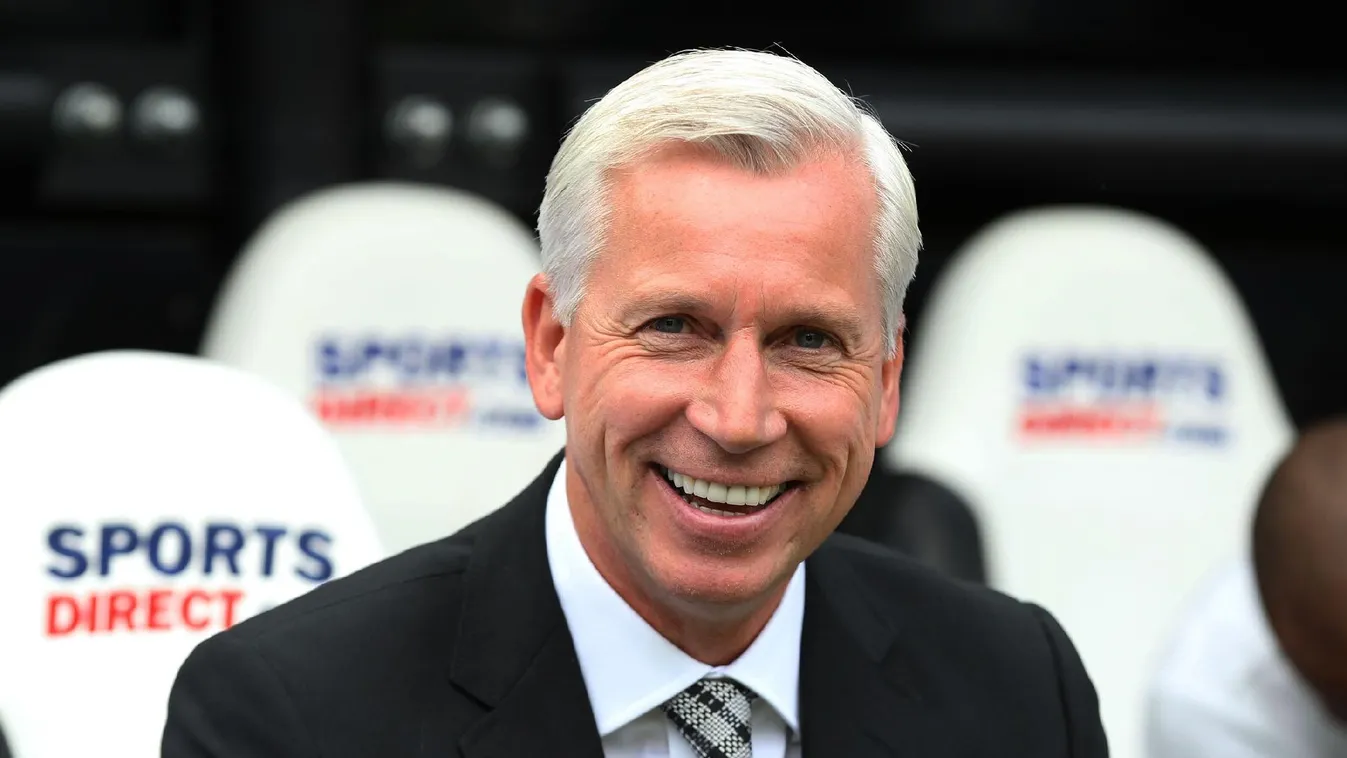 Kirúgta edzőjét a szenvedő West Brom