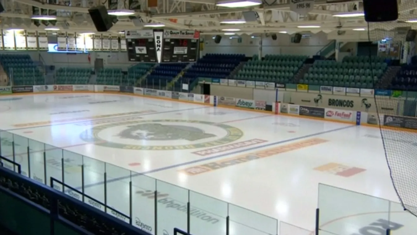 Tizennégy fiatal hokis vesztette életét egy buszbalesetben