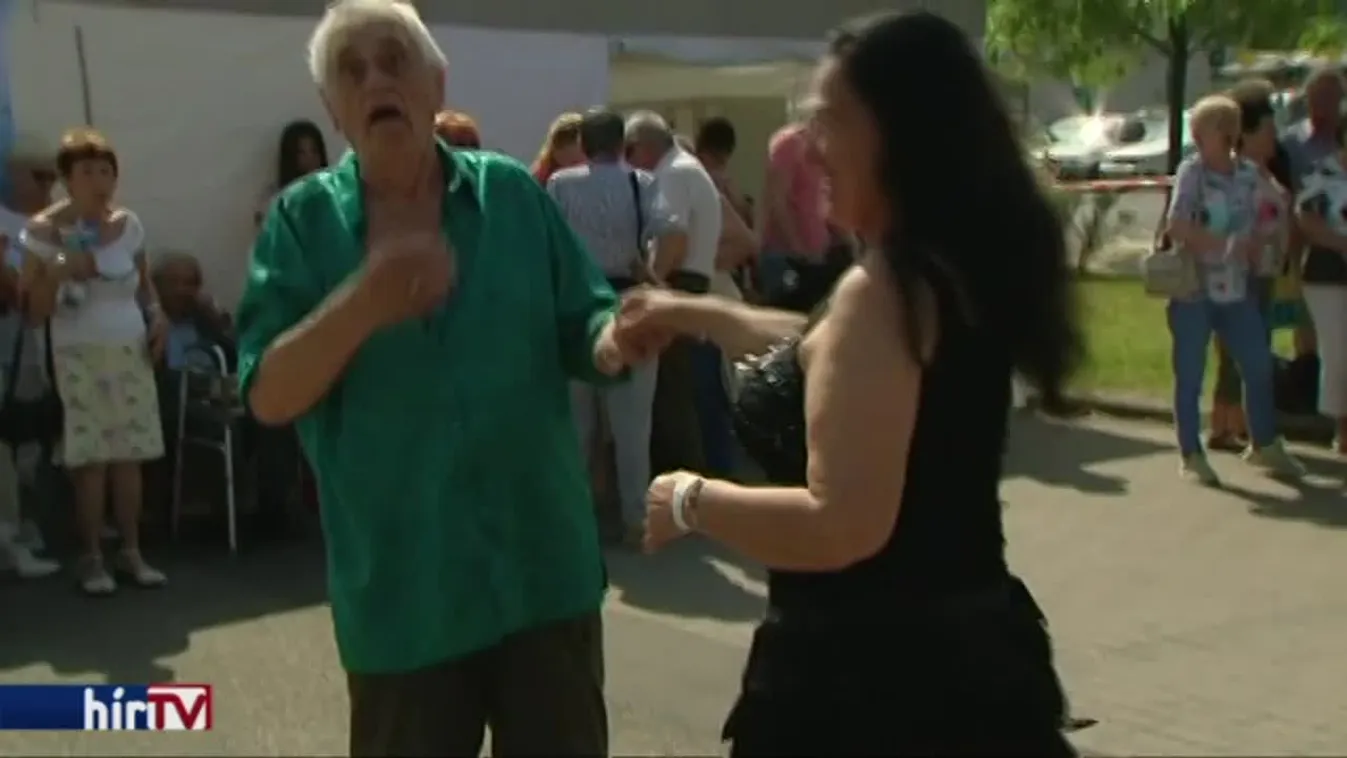 Táncra perdült Schmitt Pál