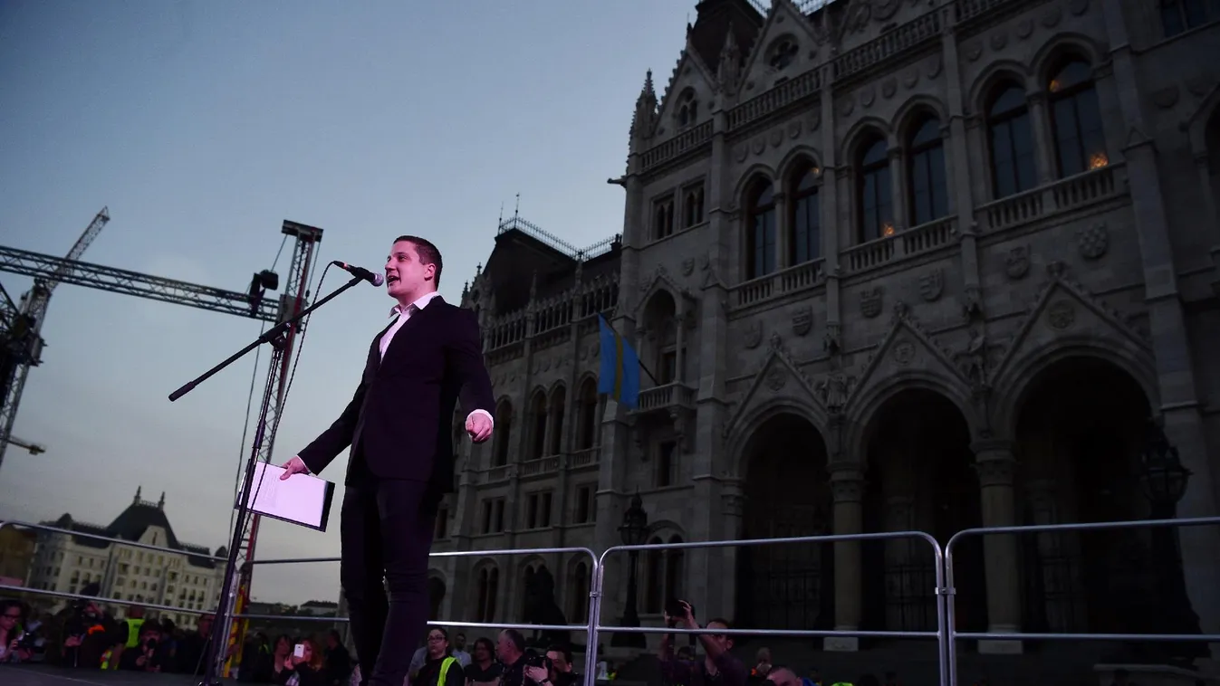 Csak úgy buktatható meg Orbán, ha összefognak az emberek