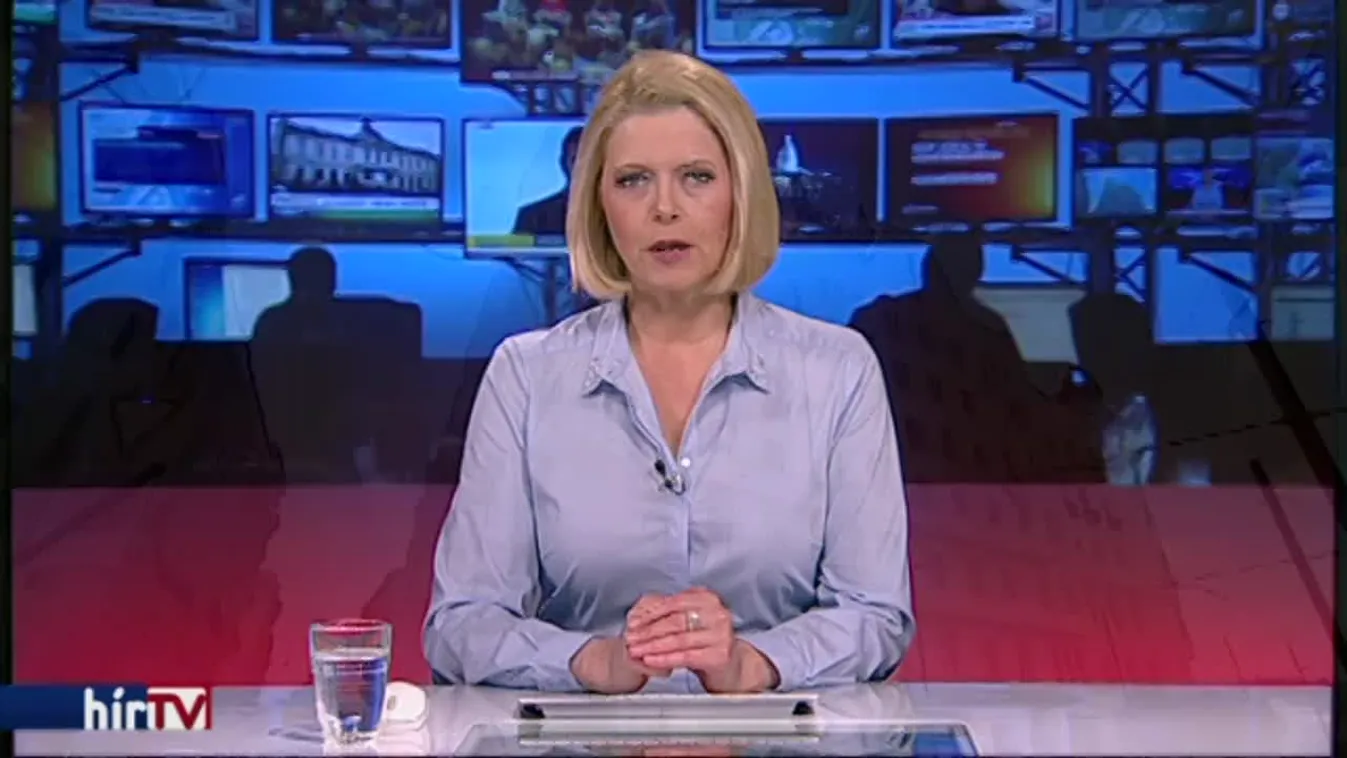 Bőkezűen osztotta a jutalmakat minisztériumában Lázár János