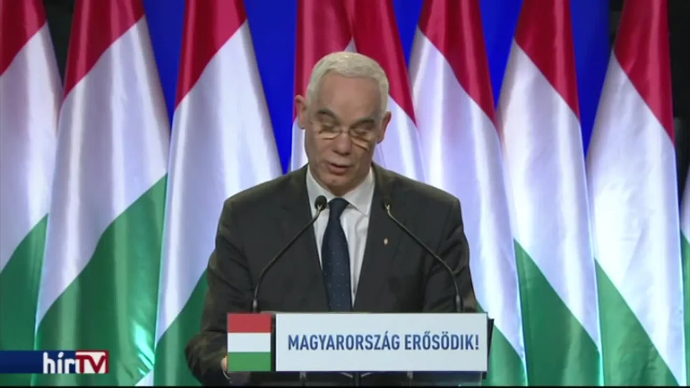 „A migrációs válság is politikai termék a Fidesz számára"