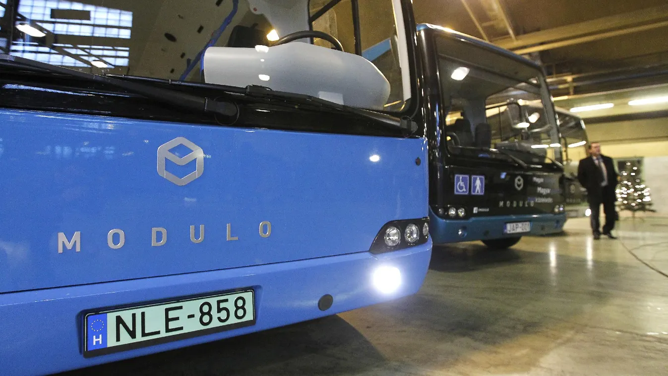 Késve szállítják a buszokat a BKV-nak