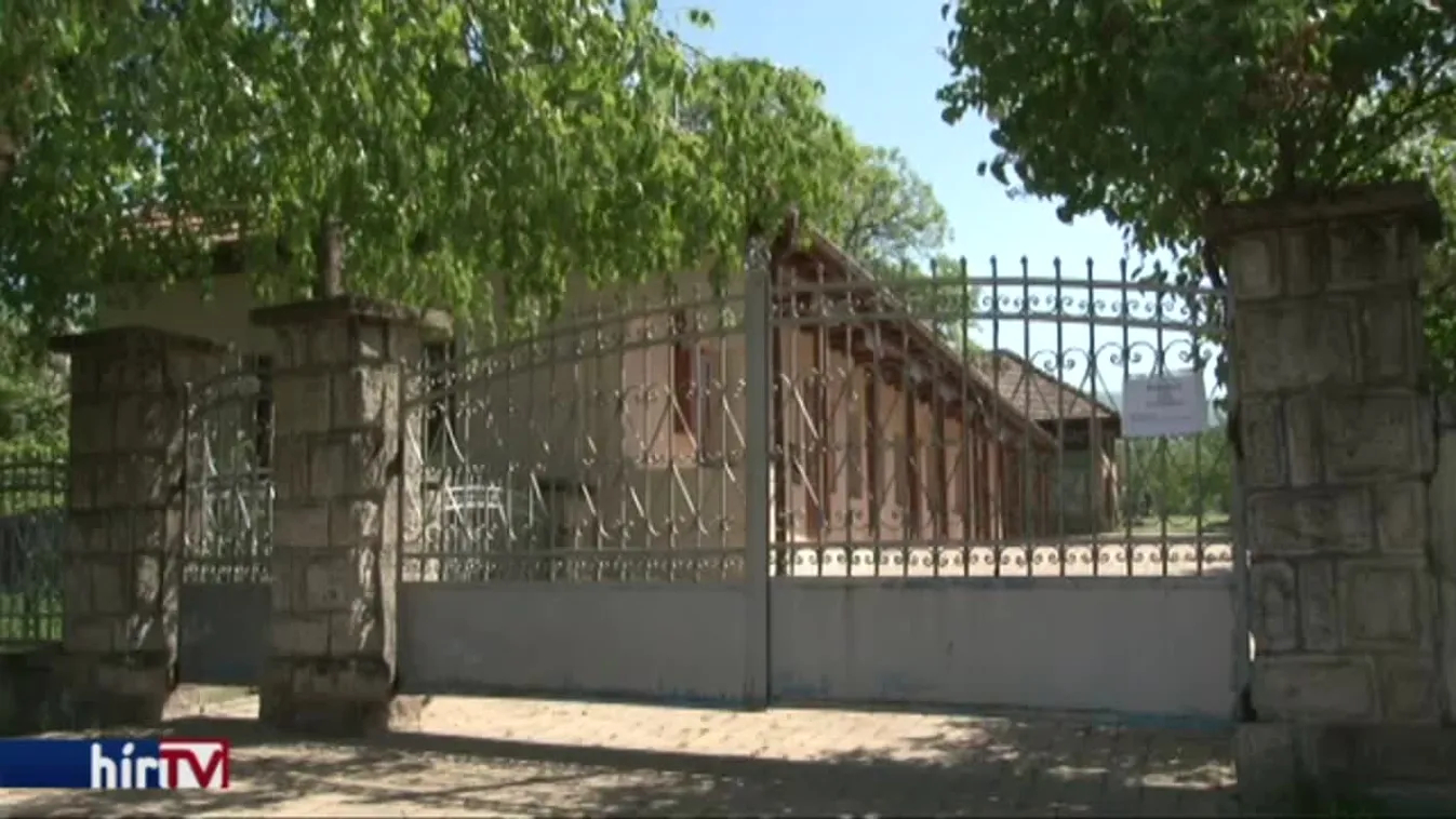 A fideszes lelkész és családja használja az uniós pénzből épült vendégházat