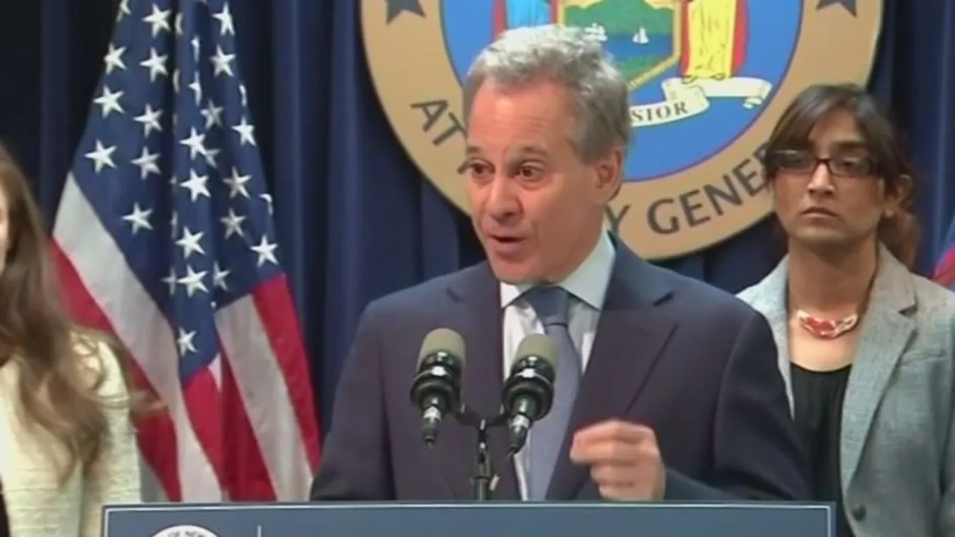 Nők bántalmazásával vádolták meg a New York-i főügyészt