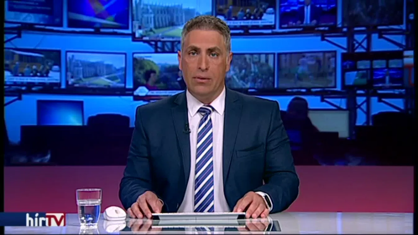 Neuer akár már a kupadöntőn védhet