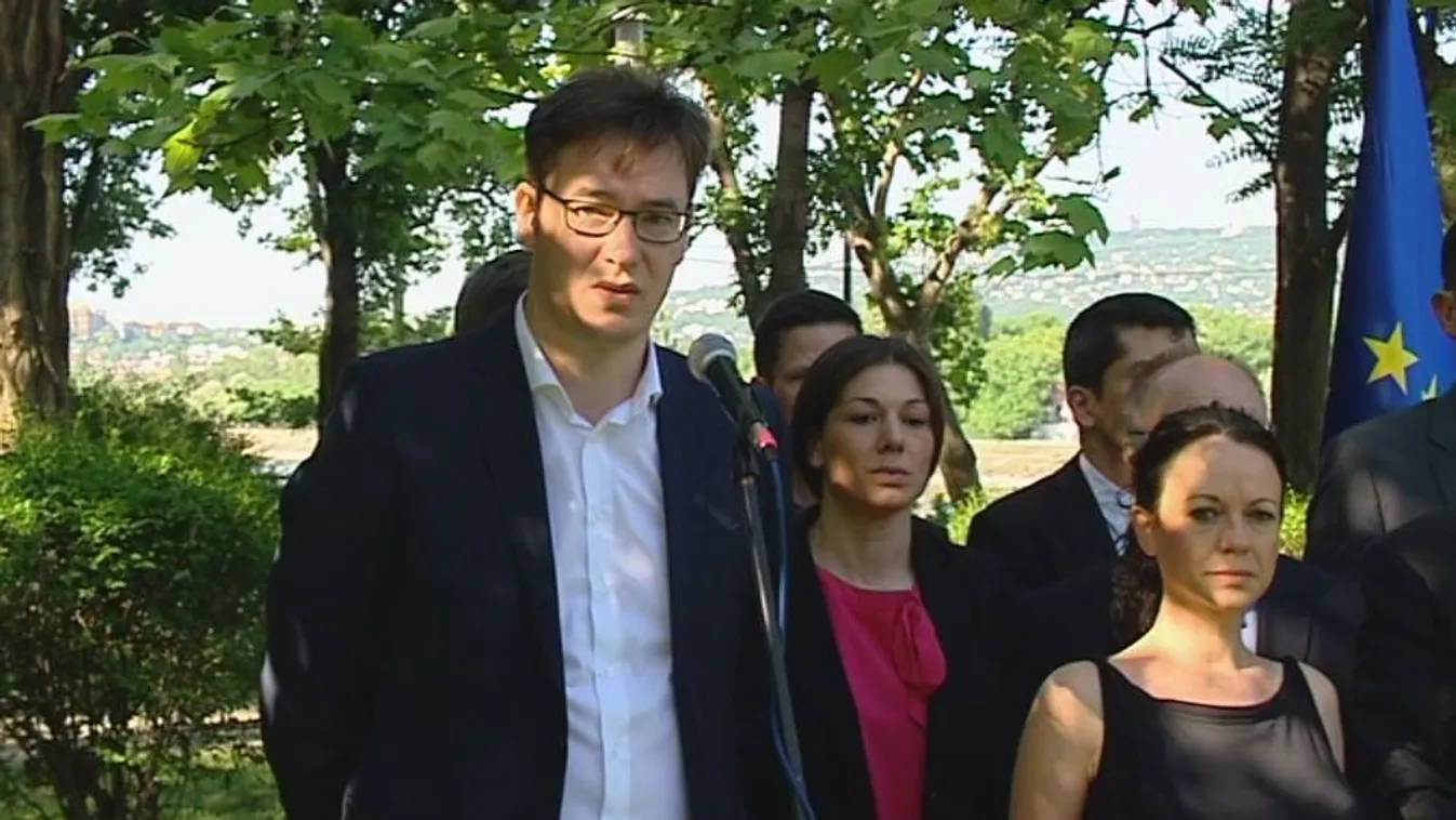 Karácsony: Küzdeni megyünk a parlamentbe, nem melegedni