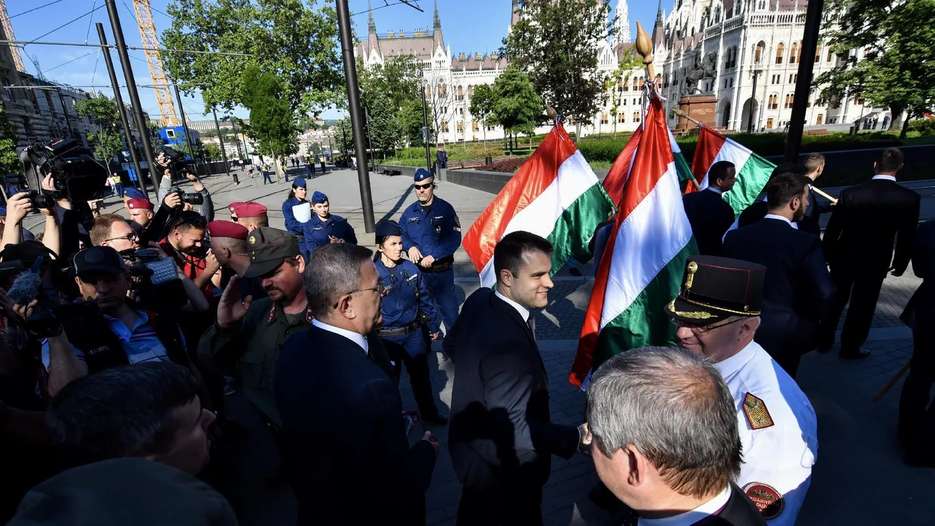 RENDŐRSORFAL, TÜNTETÉS – VIDEÓN A TÖRTÉNÉSEK!