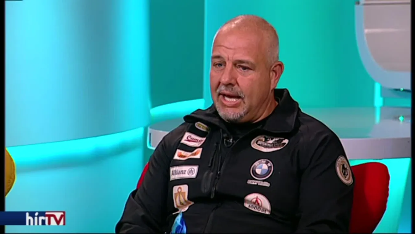 Reggeli járat - Motorral a föld körül