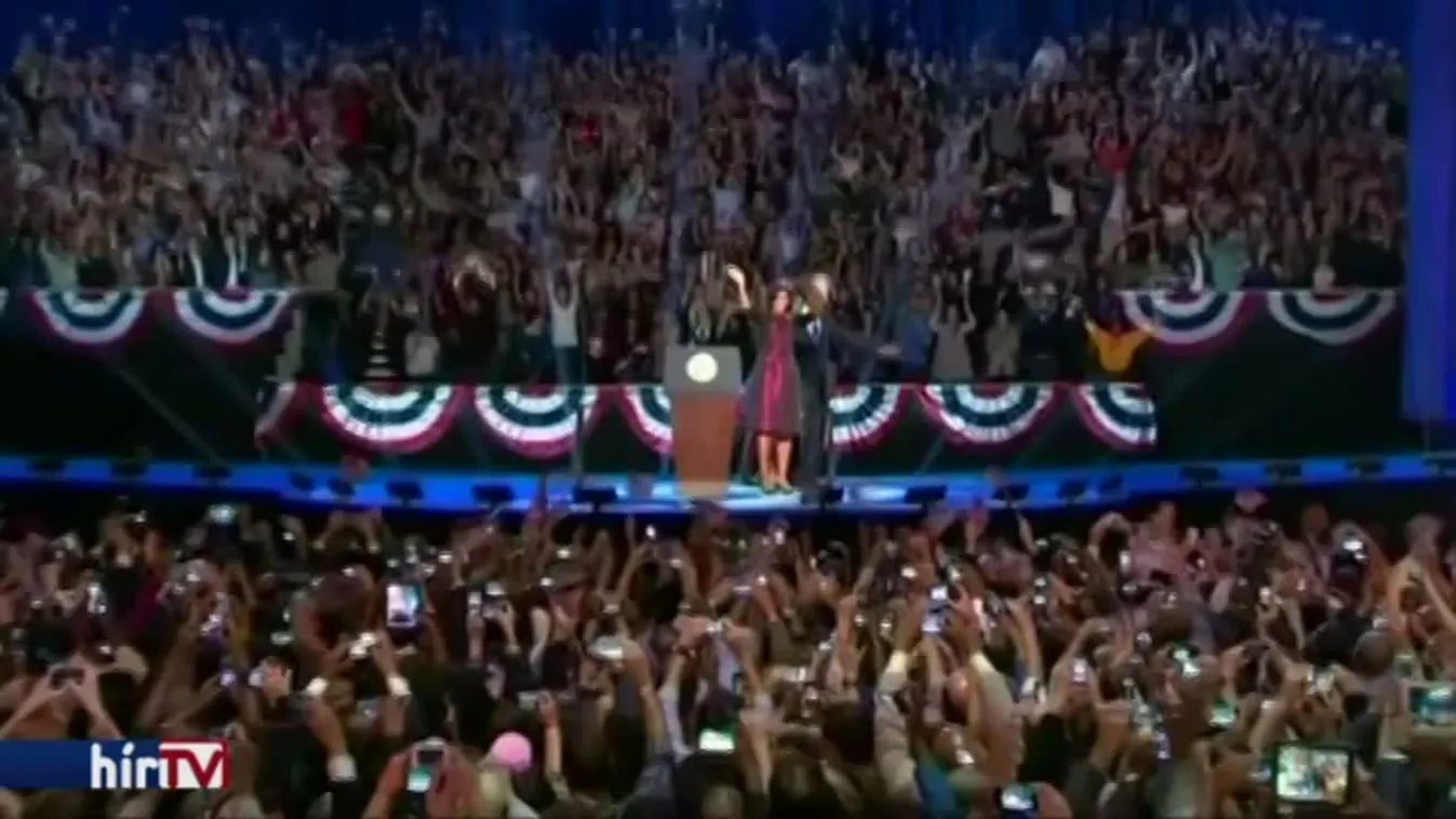 Beszáll a szórakoztatóiparba az Obama-házaspár