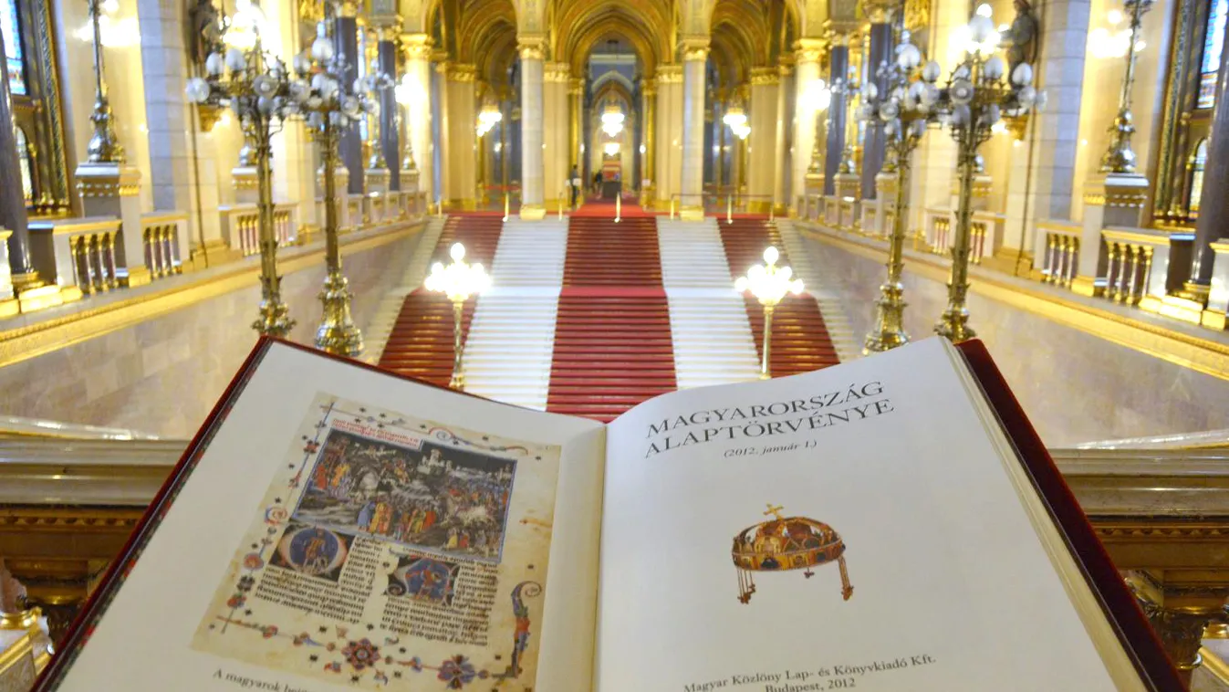 Már a parlament honlapján olvasható az Alaptörvény hetedik módosítása