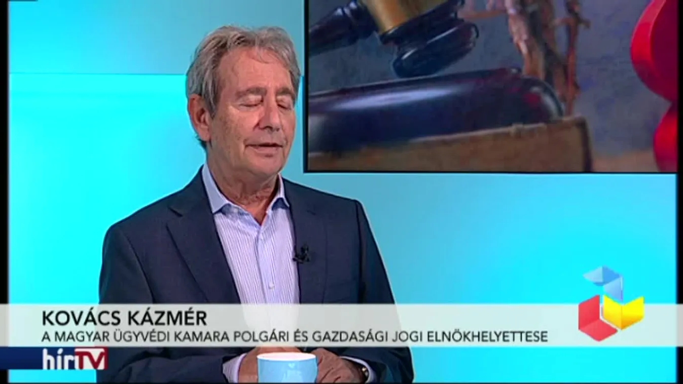 Reggeli járat – Üres tárgyalótermek