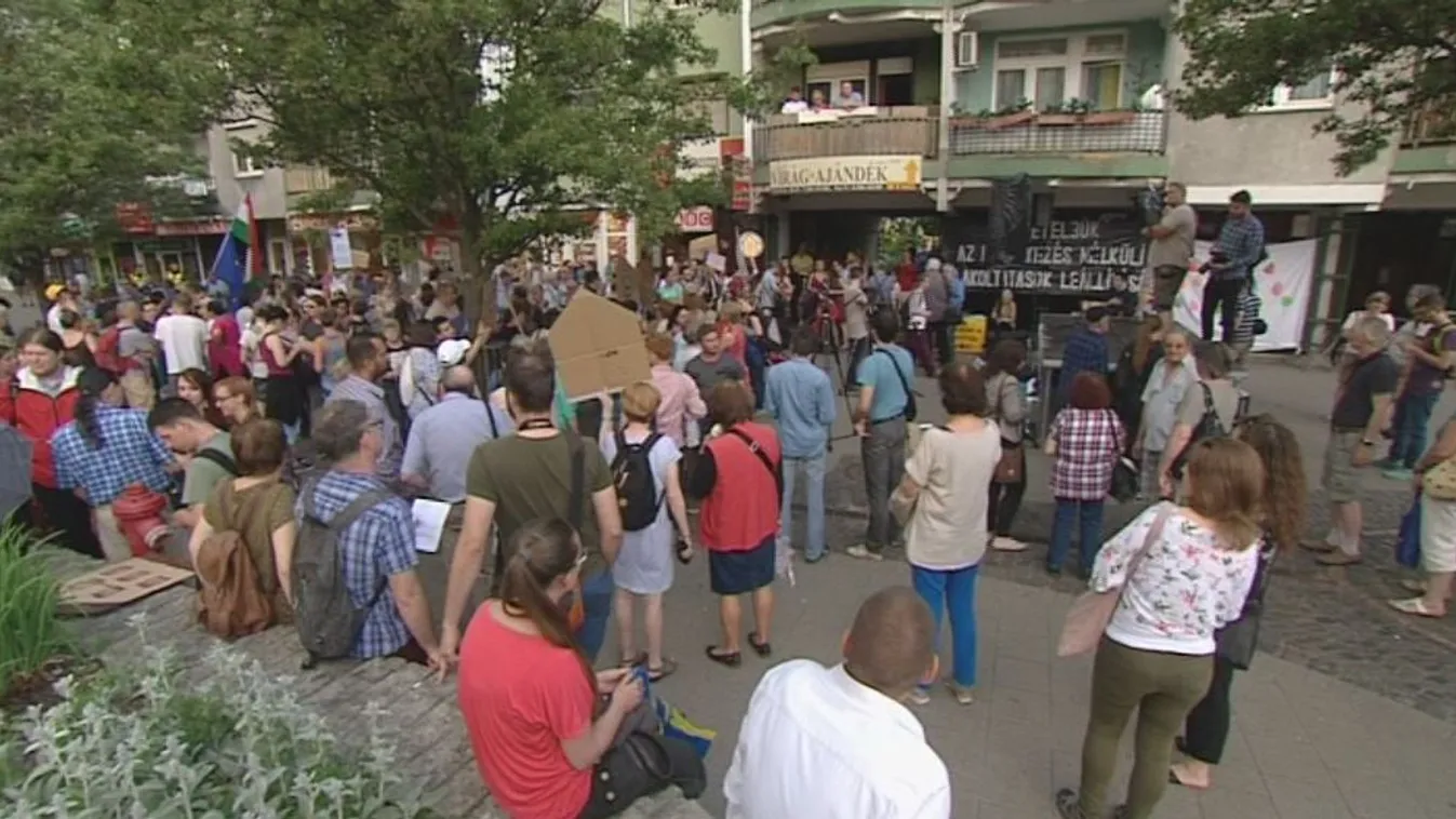 „Könyörgünk, ne lakoltassák ki a Bihari utcai lakókat!”