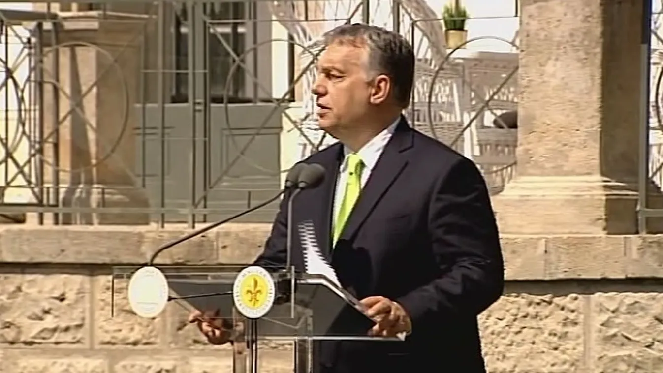 Cserkészekben látja a jövőt Orbán