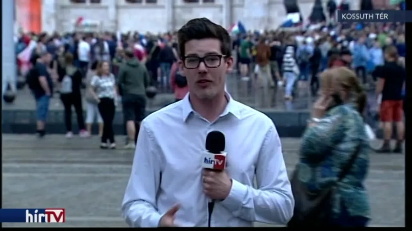 Egyenesen – Üröm