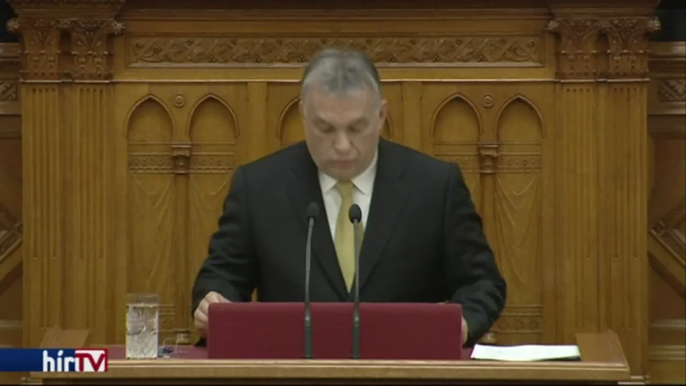 Kinek szólhatnak Lázár áthallásos üzenetei?