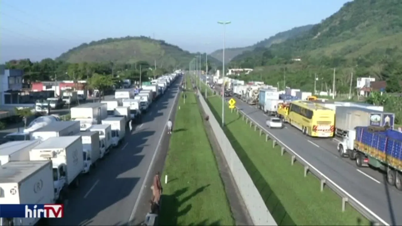 Fűt-fát is ígérnek ha megszüntetik az ország megbénító tiltakozást