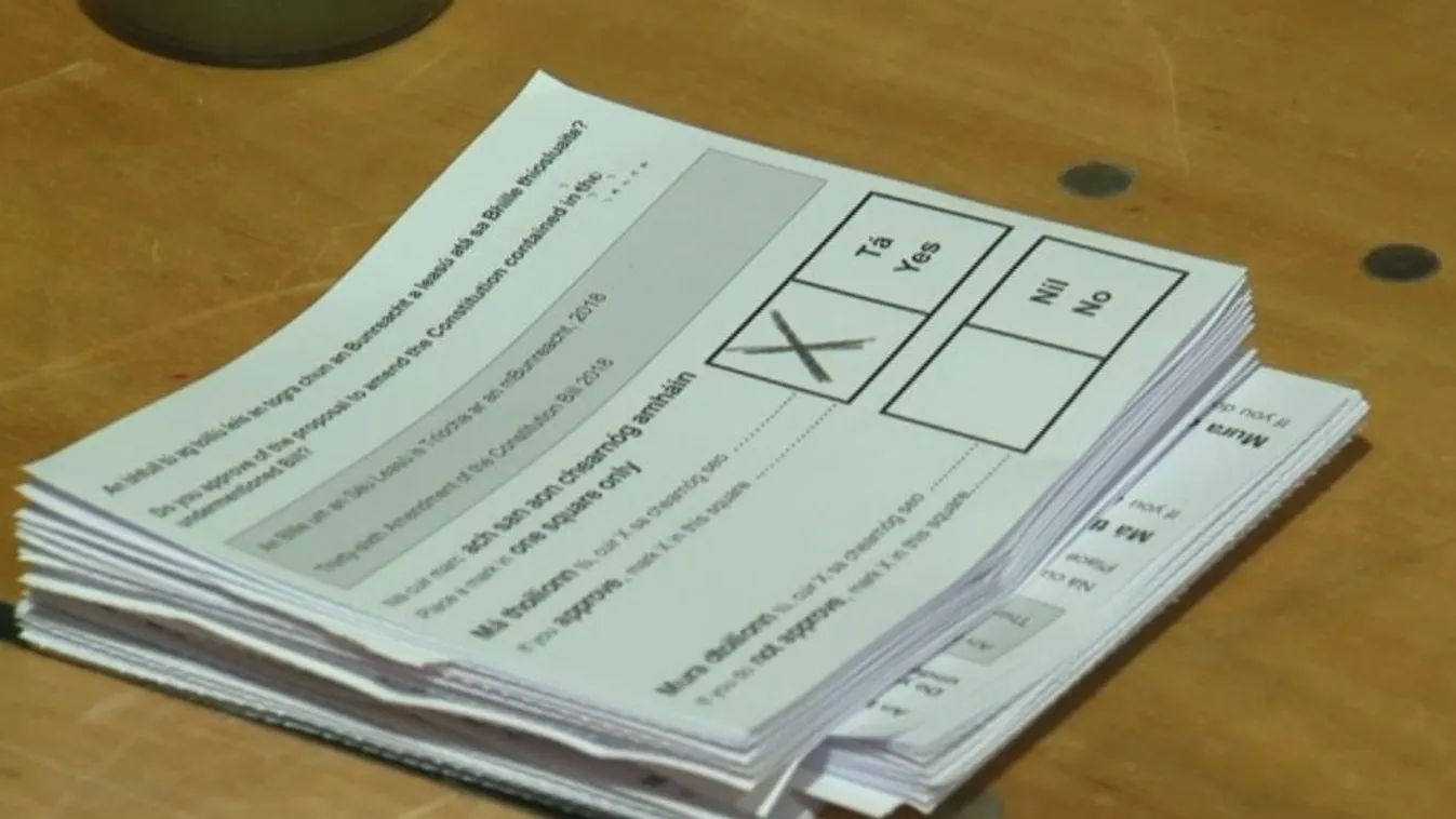 Az írek többsége az abortusztörvény enyhítésére szavazott