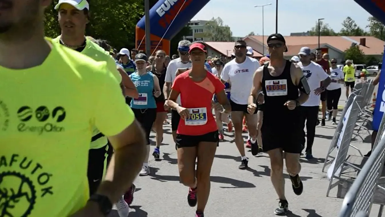 Jótékony célokért is futottak az ajkai félmaratonon