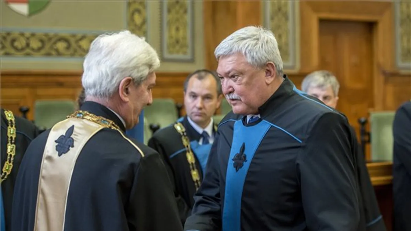 Csányi tovább faragná a bankadót