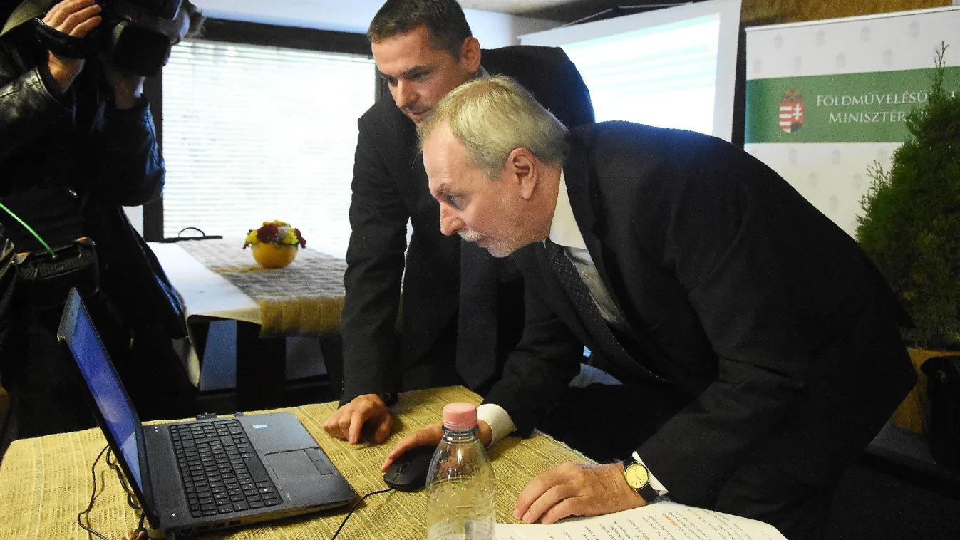 Nyomoznak az államtitkár lovascentruma ügyében