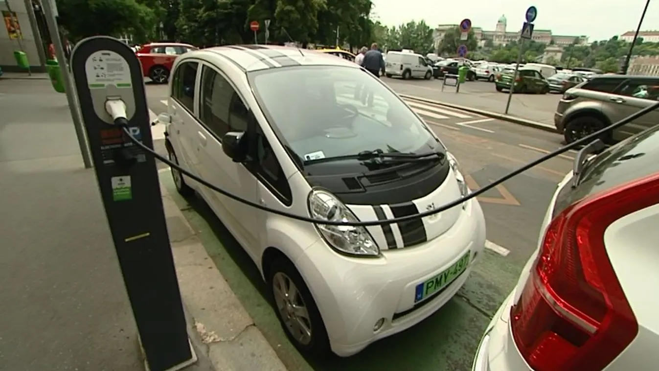 A minisztérium megszüntetése miatt nem lehetett forgalomba hozni autókat