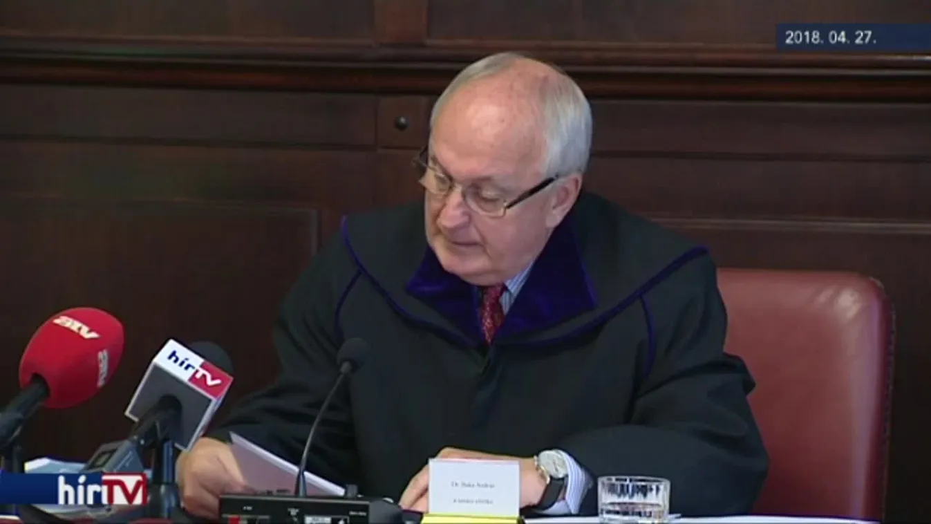 Nyugdíjaznák az 1990 előtt is ítélkező bírákat