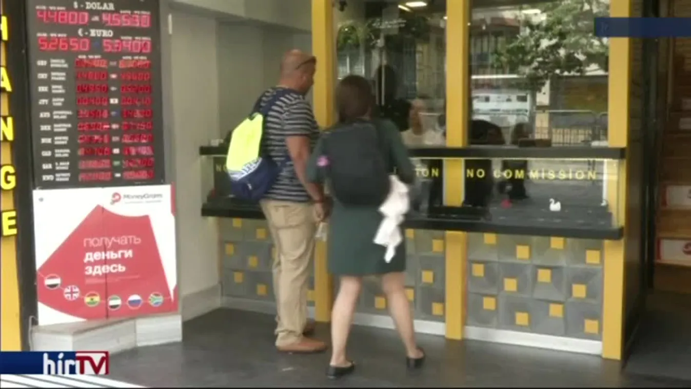 Mélyponton a líra és a forint is