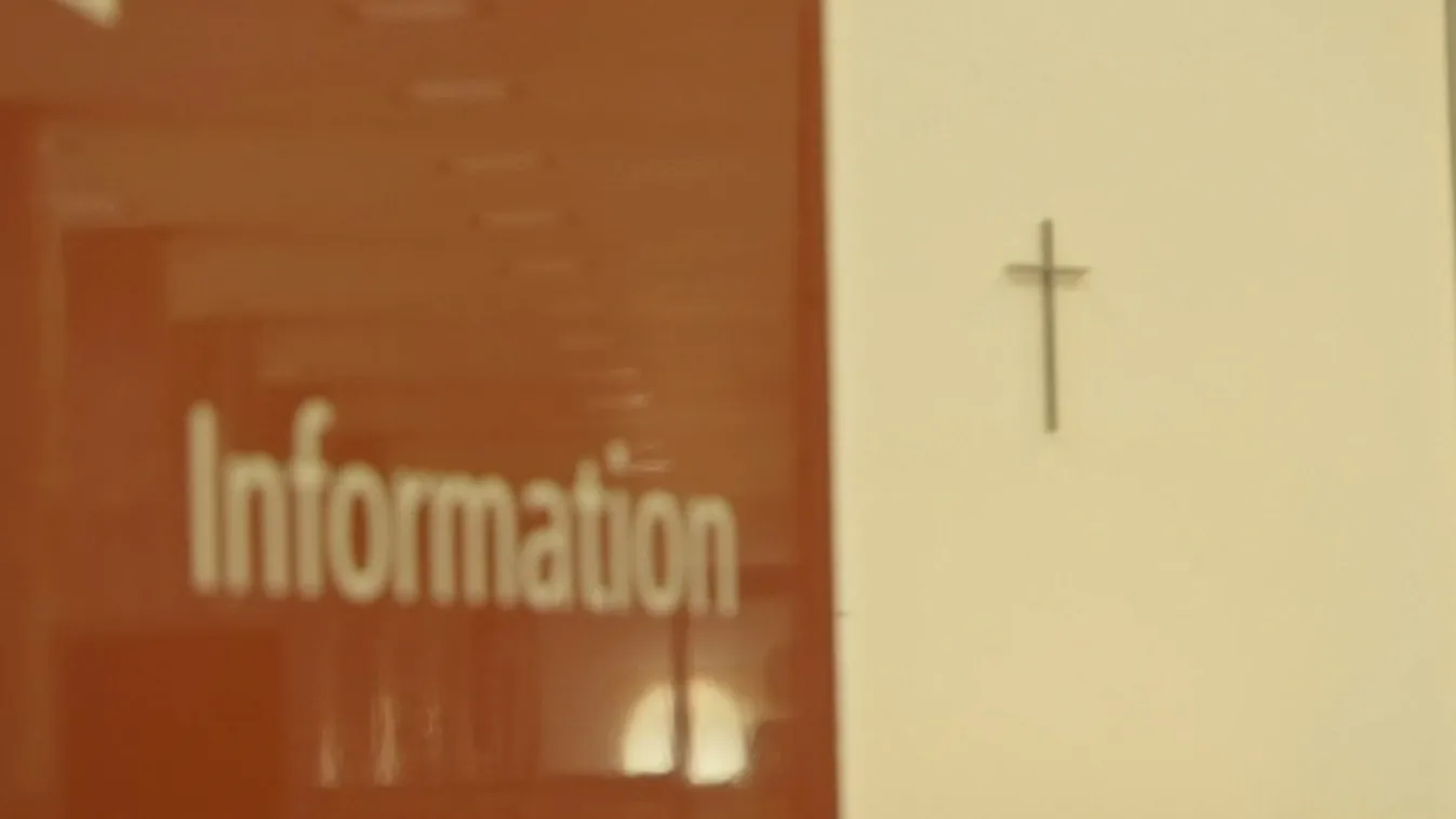 Mától kötelező keresztet elhelyezni a bajor hivatalos intézményekben