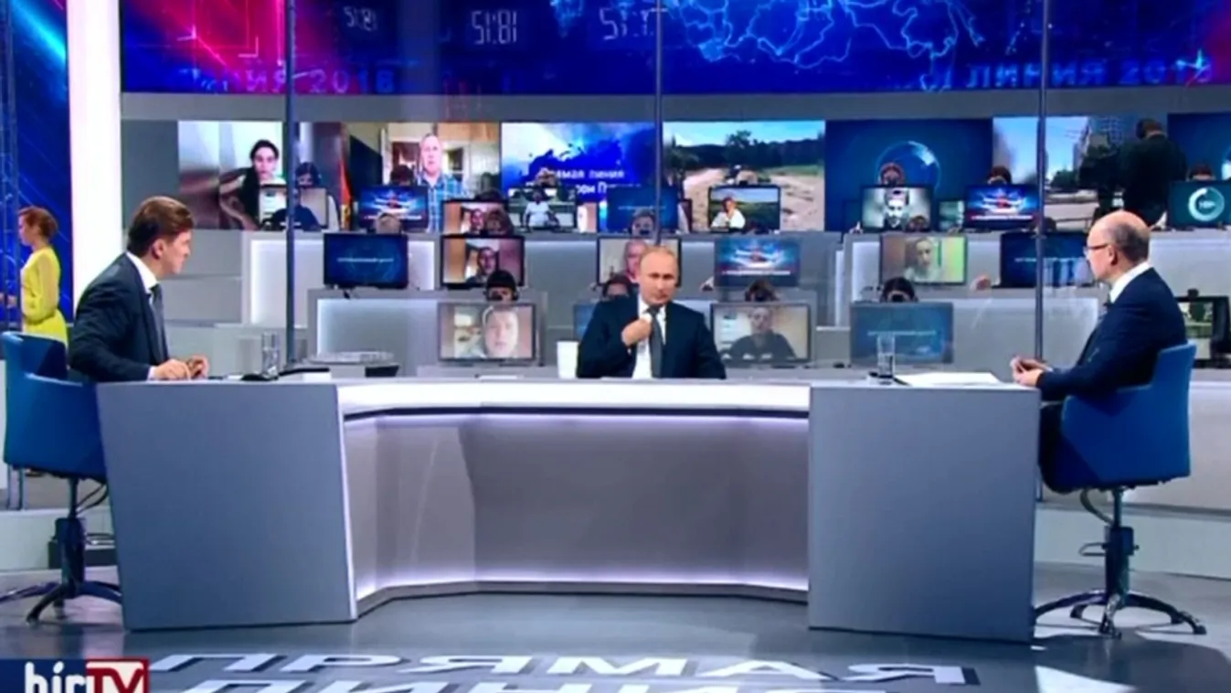 Kétmillió kérdést kapott Putyin