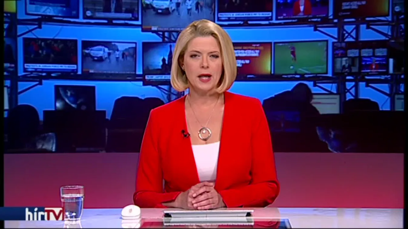 Hadházy mégis beül, „hülyeséggátló” javaslattal indít