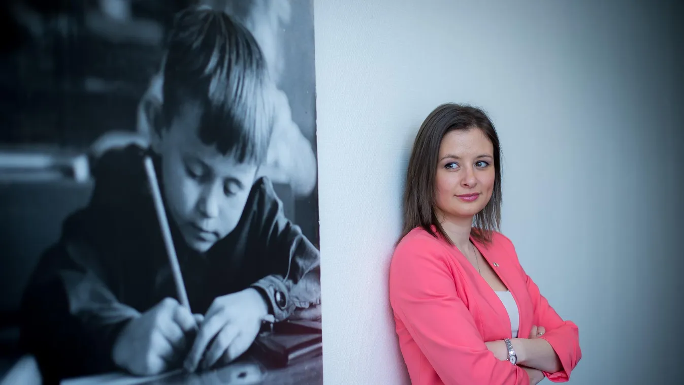 Zászlóbontás – Reggeli járat