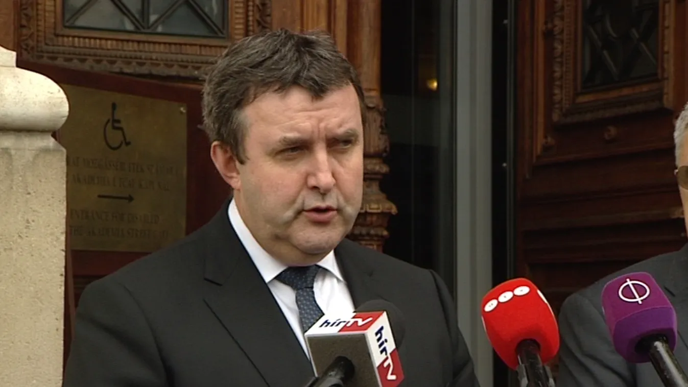 Palkovics: Nincs szó kontrollról