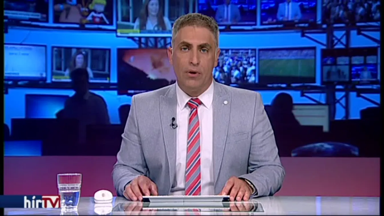 Terrorveszély miatt körbekerítik az Eiffel-tornyot