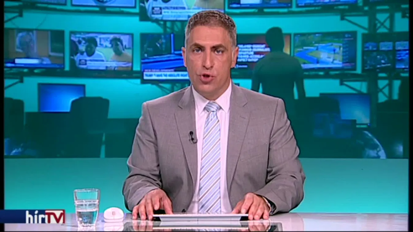 Simicskó István nevel minket hazafiassá