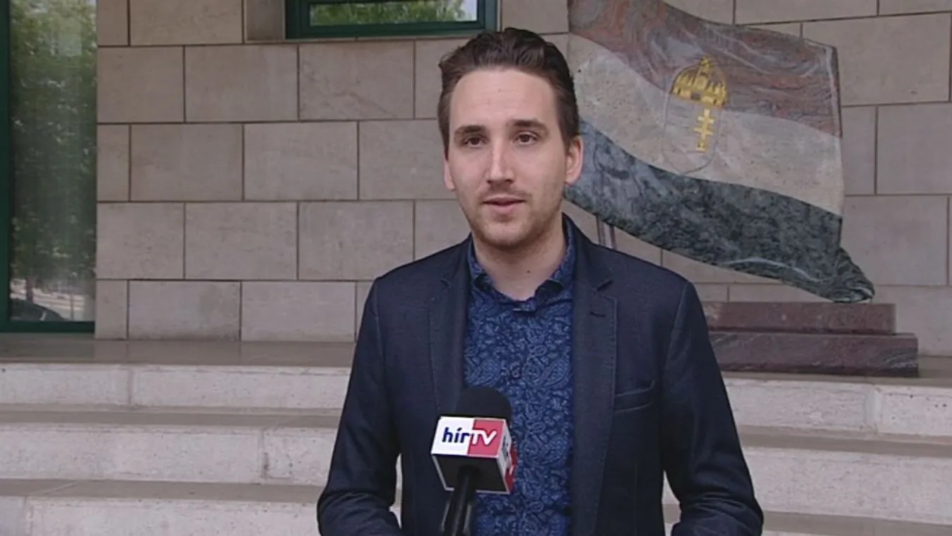 A Párbeszéd csökkentené az óvszer áfáját