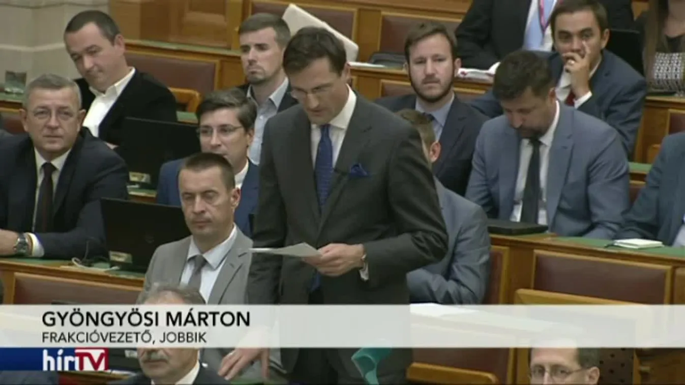 Orbán: Megkérdeztem a betegeket, hogy előre engednek, és előre engedtek