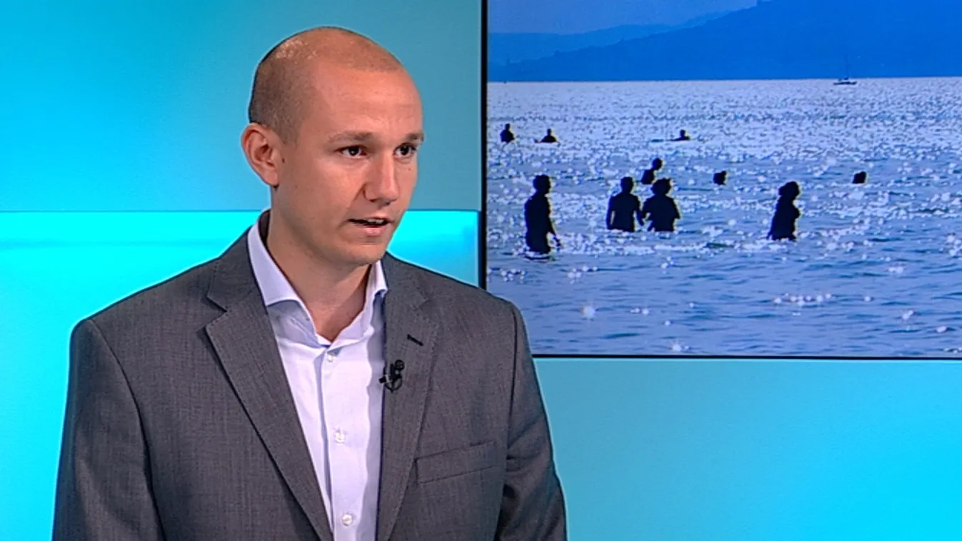 Legyen minden balatoni településen szabad strand