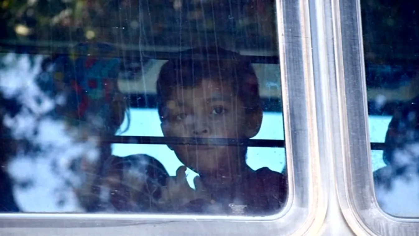 Nem választják szét a bevándorló családokat