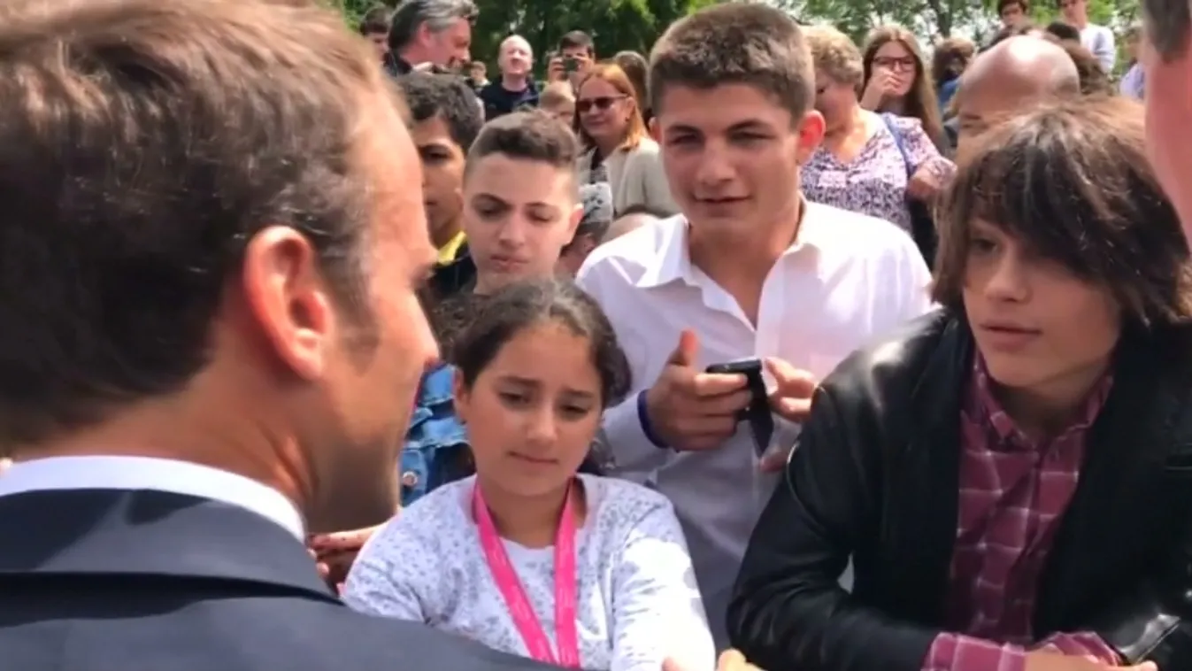 „Mi a szitu, Manu?” – Erkölcstanórával vágott vissza Macron a tinédzsernek