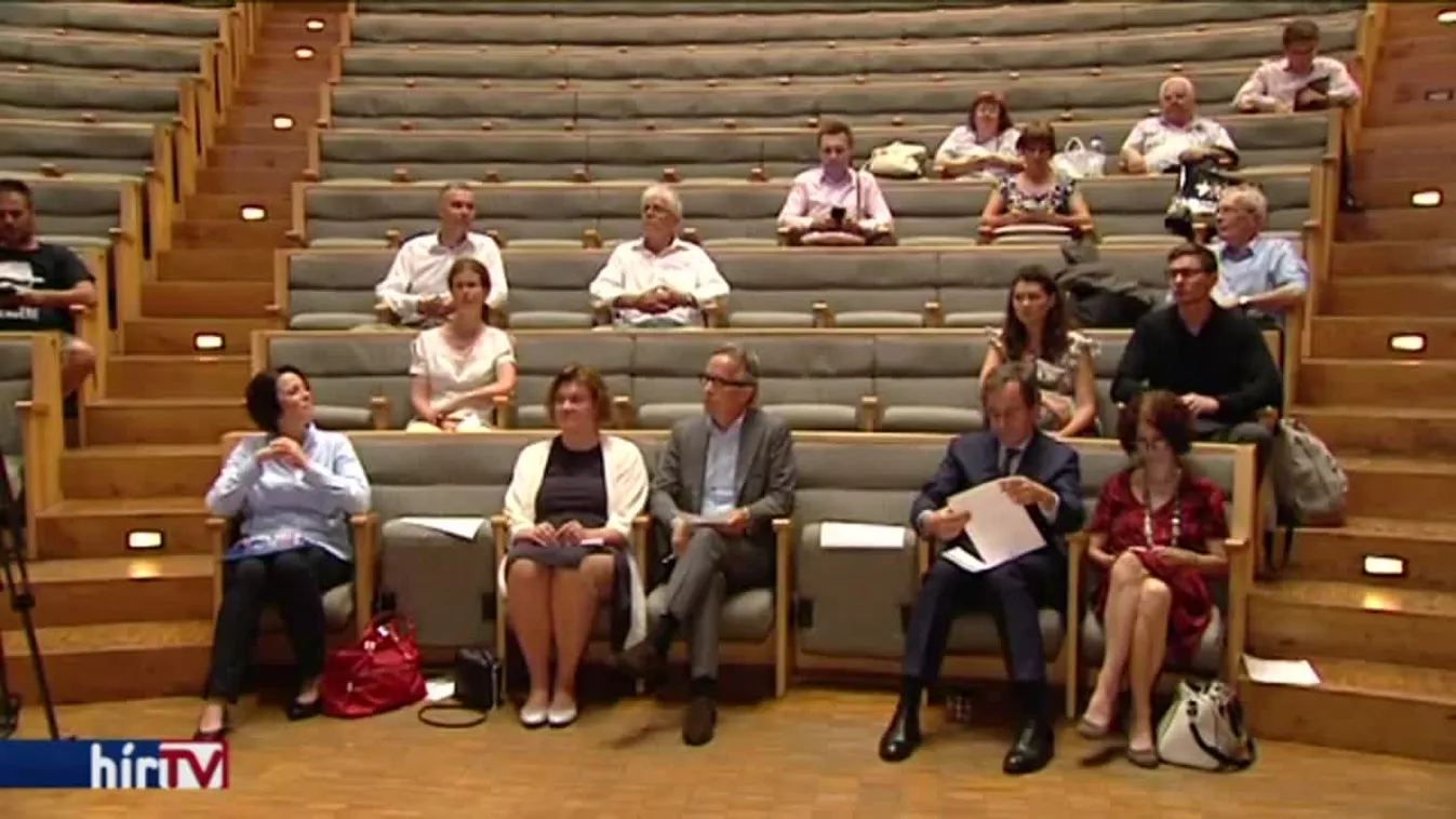 „Az oknyomozó újságírás a demokrácia garanciája”