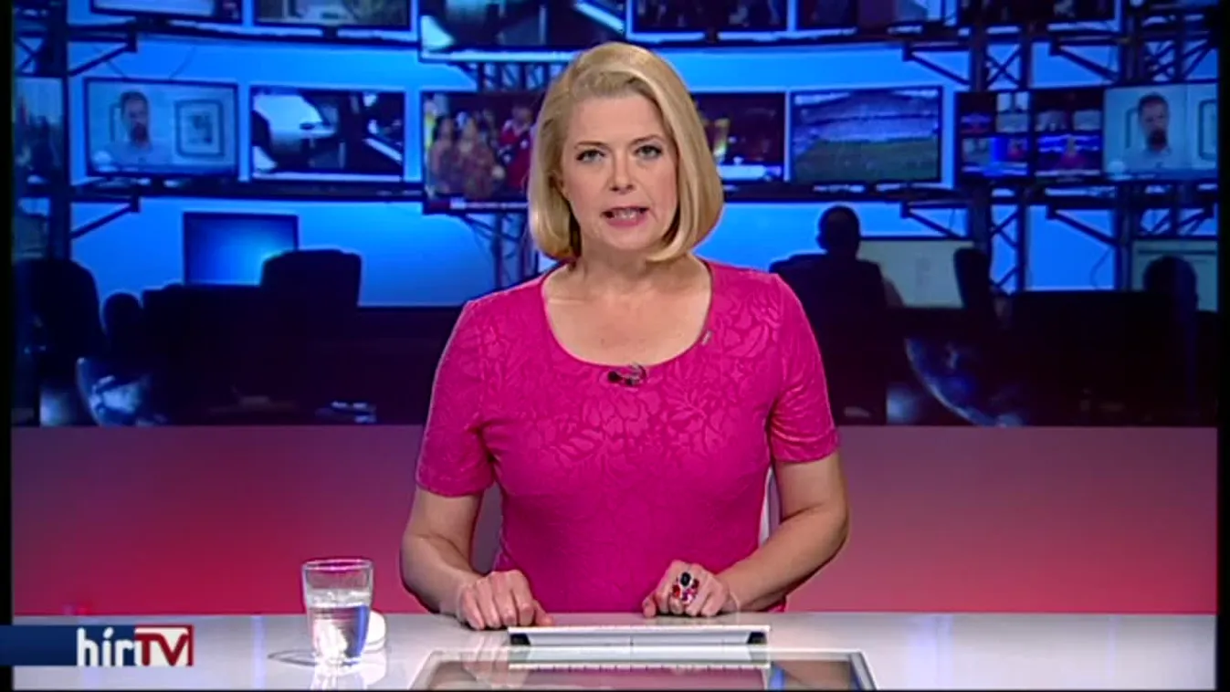 Visszafordítottak a migránsokkal teli hajót